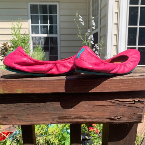 Fuchsia Hot Pink leather Tieks size 8 classic teal bottoms, - Picture 5 of 15